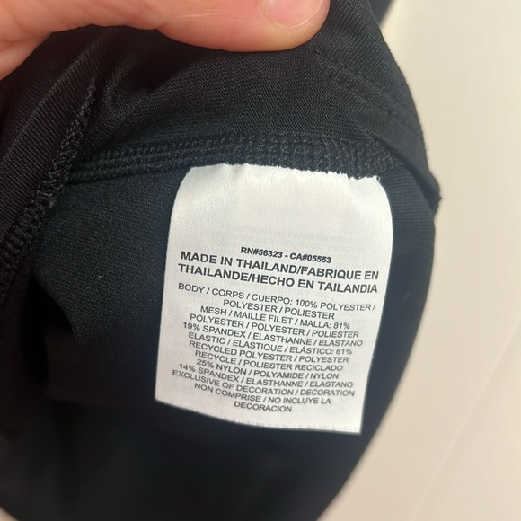 Black Nike Workout Tank Loose Fitting - Picture 4 of 4